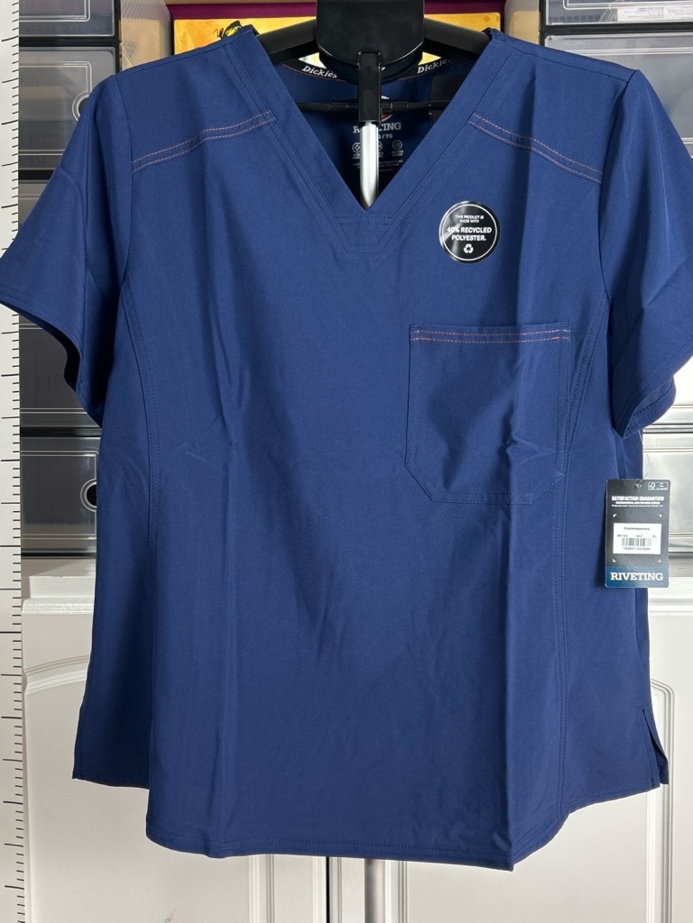 Women's Dickies Scrub top sz. XL